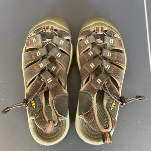 Keen Sandals - Men’s Size 8.5 - Good Condition